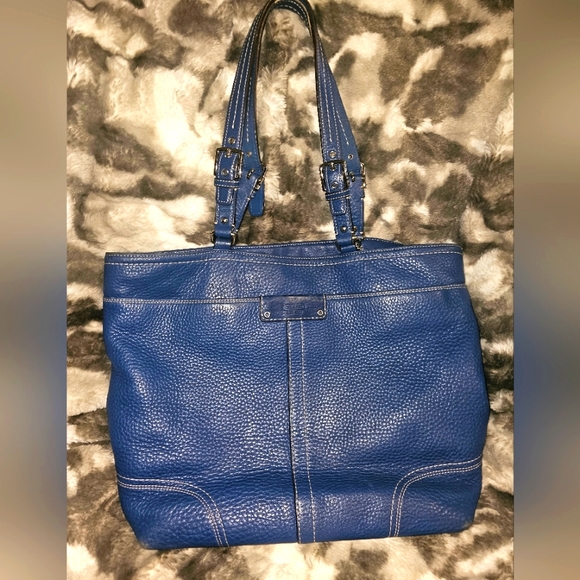 Coach Handbags - COACH HAMILTON TOTE